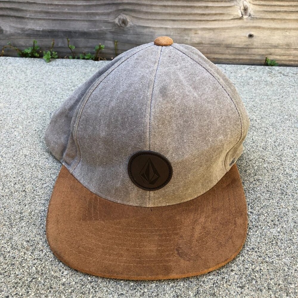 VOLCOM Snapback Hat Men's One Size Grey Faux Suede Bill Cap Adjustable​​